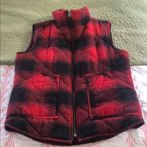 Buffalo plaid vest- size small
